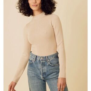 One Grey Day Hollie Bodysuit Oatmeal Long Sleeve Ribbed Knit Soft Top Large